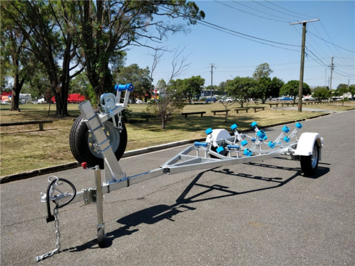 Boat Trailer with Wobble Rollers 750KG ATM