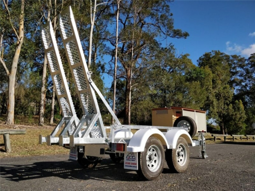 Scissor Lift Trailers Detail